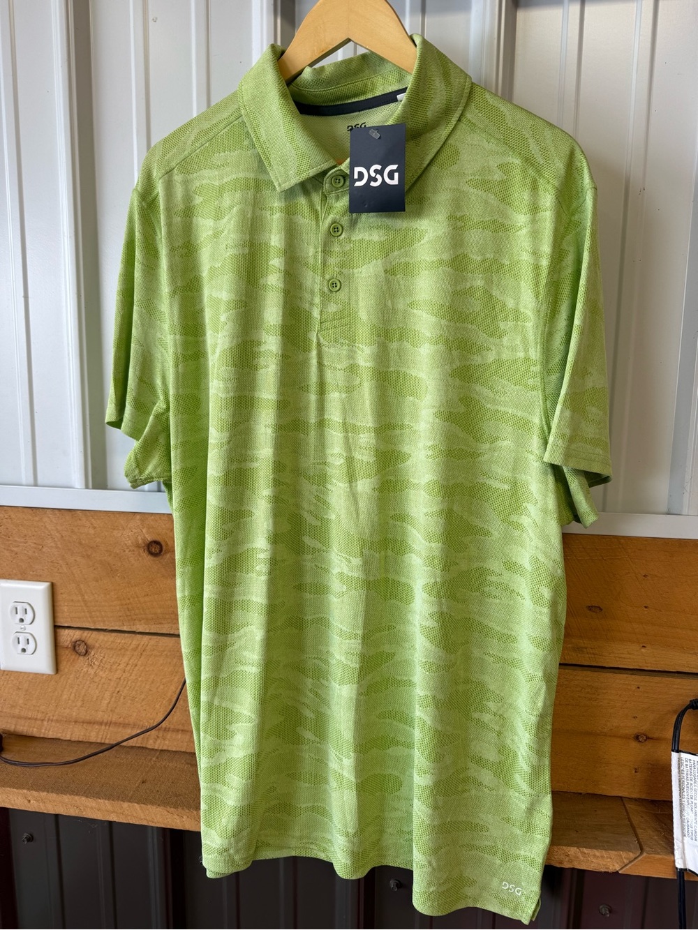 DSG NWT Lime Green Camouflage-Pattern Polo XL